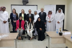 خريجات البوليتكنك يستعرضن بحث فحص اللياقة البدنية لمسئولي اللجنة الأولمبية