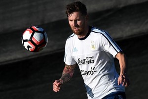 ميسي يتدرب بقوة مع المنتخب الأرجنتيني استعدادا لمباراة بنما