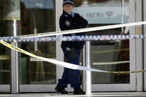 الشرطة الأسترالية تطلق النار في مركز تسوق وتصيب أربعة   