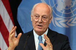 دي مستورا: النظام السوري يقر دخول قوافل مساعدات