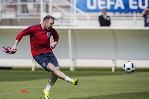 روني: لن ألعب في إنجلترا إلا لمانشستر يونايتد وإيفرتون