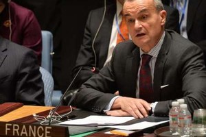 سفير فرنسا لدى واشنطن ردا على ترامب: كأس اوروبا لن تلغى