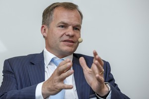 الأموال ستتدفق على سويسرا إذا خرجت بريطانيا من الاتحاد الأوروبي