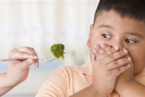 «دراسة»: السمنة لدى الأطفال.. قد تزيد معدل البطالة في المجتمع