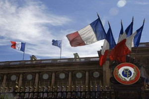 فرنسا ترحب بتقدم قوات حكومة الوفاق الليبية في سرت