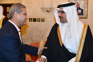 بالصور... ولي العهد يزور مجلس محمد يوسف جلال وأبنائه 