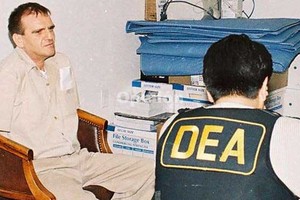 أمريكا ترحل أحد أخطر زعماء تجارة المخدرات المكسيكيين