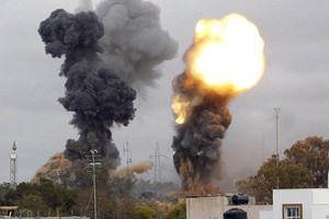 ثلاثة هجمات انتحارية بسيارات مفخخة تستهدف قوات الحكومة الليبية في سرت 