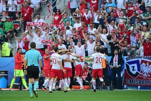 كأس أوروبا 2016: فوز بولندا على ايرلندا الشمالية