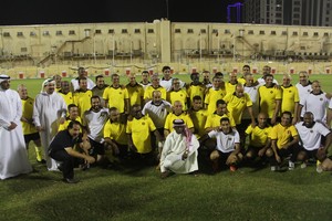 'ذكريات... عناق... قبلات... ابتسامات' في 'لمة الزمن الجميل' لقدامى لاعبي الأهلي