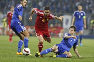 هازارد يحمل شارة القيادة للمرة الأولى... وعينه على تدمير إيطاليا