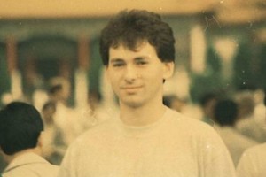 قصة نجاح... من مراهق يهرب أجهزة كمبيوتر إلى أكبر أُثرياء بولندا