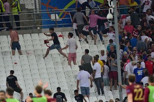 بالصور... الفارق بين الوجه القبيح والجميل في يورو 2016