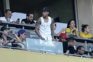 انتقال نيمار: برشلونة يقبل بدفع غرامة 5.5 ملايين يورو لمصلحة الضرائب