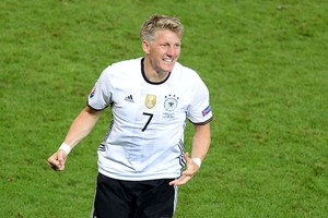 يورو 2016 تعيد شفاينشتيغر لمكانته المرموقة في صفوف المانشافت