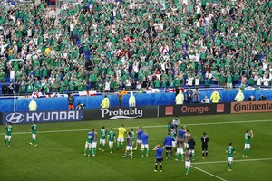 شاهد بالصور... فوز ايرلندا الشمالية على أوكرانيا في كأس أوروبا 2016