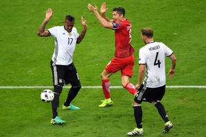 ألمانيا تتعادل مع بولندا في أول مباراة دون أهداف ببطولة أوروبا