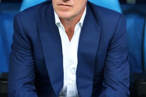 ديشان راض عن عرض فرنسي أخر متأخر