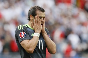 بايل يعرب غن خيبة امله وفاردي عن سعادته