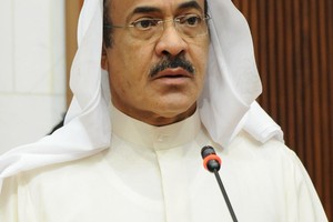 خالد بن خليفة يدعو للاهتمام بالسينما وروادها الشباب 