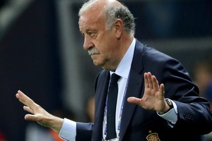 دل بوسكي يرفض الاحتفال بالتأهل للدور الثاني: لم نفز بشيء بعد