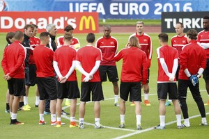 سويسرا تأمل في إيقاف نزيف إهدار الفرص أمام فرنسا