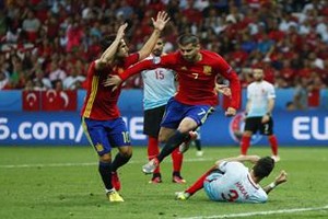 كأس أوروبا 2016: إسبانيا توجه عدة ضربات في وقت مبكر