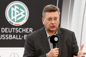 تقارير: الاتحاد الألماني لكرة القدم يجدد عقد الرعاية مع اديداس