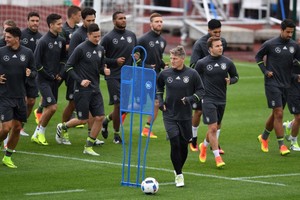 المنتخب الألماني يستعد لمواجهة ايرلندا الشمالية بصفوف مكتملة