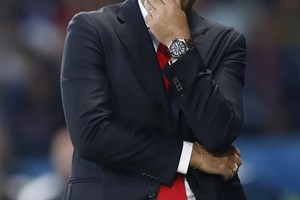 مدرب سويسرا: كان تعادلا ثمينا مع فرنسا وننتظر لمعرفة منافسنا في الدور الثاني