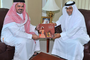 وزير شئون مجلسي الشورى والنواب يستقبل فهد الشهابي