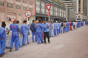 الأردن يبدأ اليوم حملة لتنظيم العمالة الأجنبية