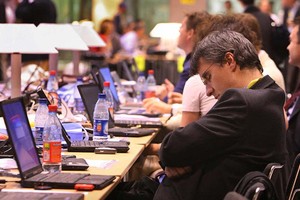 هذا ما يحصل لجسمك عندما تنام نهاراً وتسهر ليلاً