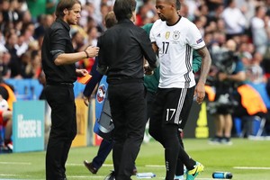 لوف يأمل في تعافي بواتينغ قبل دور الـ'16'