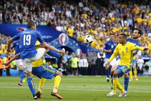 تغييرات الآزوري تمنح المنتخب الأيرلندي فرصة محفوفة بالمخاطر