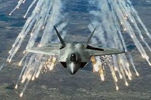 مصادر: مقتل 8 من 'داعش' في ضربات شنها التحالف والجيش التركي