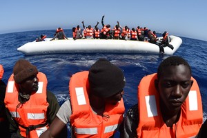 تزايد عمليات إنقاذ المهاجرين مع تحسن الطقس في البحر المتوسط