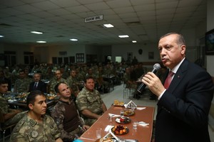 أردوغان يلوح باجراء استفتاء شعبي بشأن الانضمام للاتحاد الأوروبي