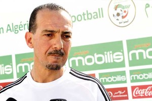 مدرب الجزائر المؤقت: مجموعتنا متقاربة جدا وهدفنا التأهل للمرة الثالثة على التوالي