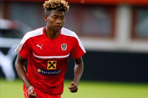 ألابا يشكر الجماهير ويعتذر عن الخروج المبكر من يورو 2016