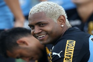 اعتقال 'جوبسون' لاعب الاتحاد السعودي السابق لاغتصابه أربع مراهقات