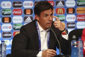 كولمان: يتعين على لاعبي ويلز التحكم بانفعالاتهم