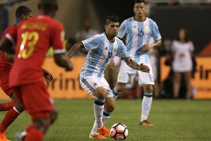 إصابة بانيغا تفسد فرحة التانغو بشفاء باستوري