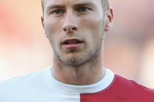 سوانزي سيتي يقترب من ضم مدافع هولندي من أياكس