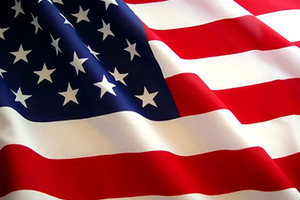 إصابة عدد من الأشخاص بطعنات أثناء مسيرة في كاليفورنيا