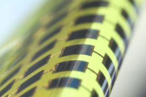 ألواح شمسية أنحف 100 مرة من الشعرة