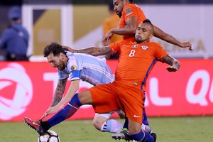 فيدال: طموح منتخب تشيلي الحالي 'بلا سقف'