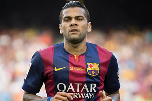 البرازيلي داني الفيش إلى يوفنتوس لموسمين