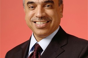 خلف يلتقي النائب مجيد العصفور مع وفد من إدارة نادي سترة