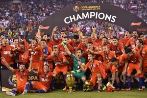 الصحافة التشيلية تسهب في الإشادة بمنتخب البلاد بعد التتويج بلقب كوبا أميركا